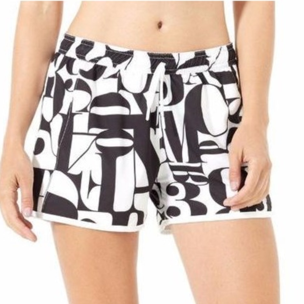 Reversible Graphic print shorts [3]